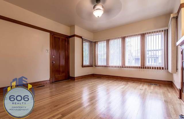 Spacious 3-Bedroom Apartment with Huge Deck & Garage Parking! Gallery 4