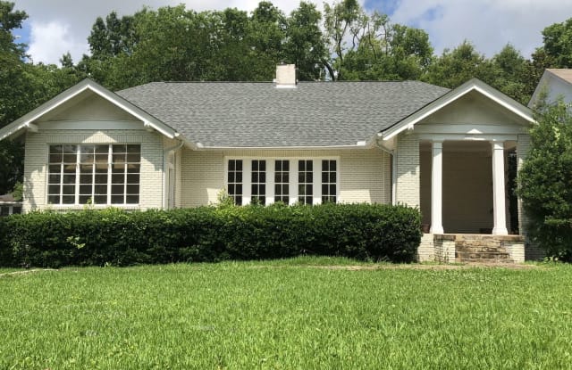 2016 South Hull street - 2016 South Hull Street, Montgomery, AL 36104