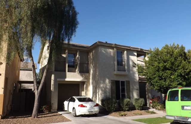 4 Bedroom Gallery 4