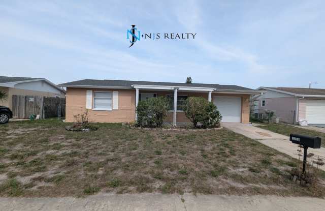 Beautiful, true 3 bed, 2bath home with 1100 Sq. Ft., fenced in yard, open floorplan and more !! photos photos