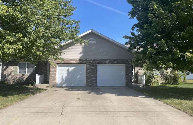 710 W Elm St photos photos