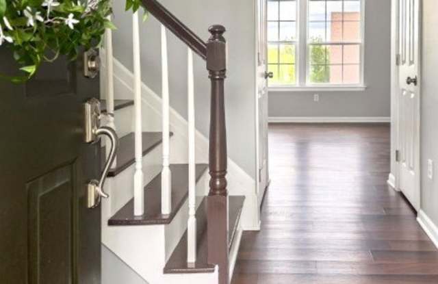 227 Winding Hill Dr Gallery 2