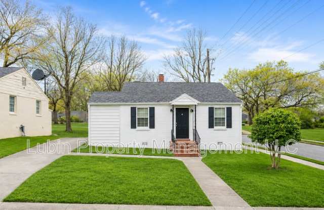 1047 Randle St photos photos