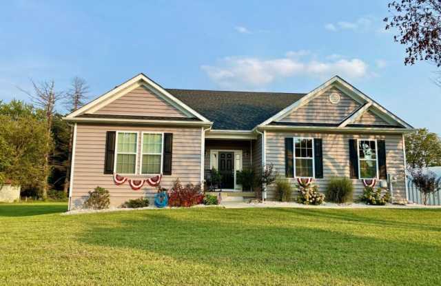 7031 WINCHESTER AVE. - 7031 Winchester Avenue, Berkeley County, WV 25428