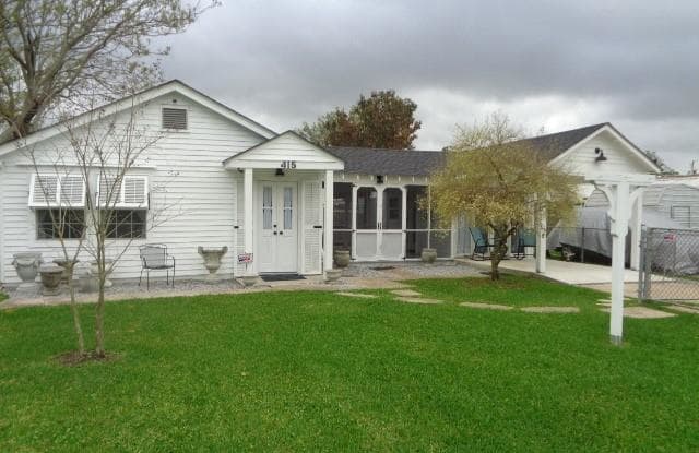 415 GIUFFRIAS Avenue - 415 Giuffrias Avenue, Metairie, LA 70001