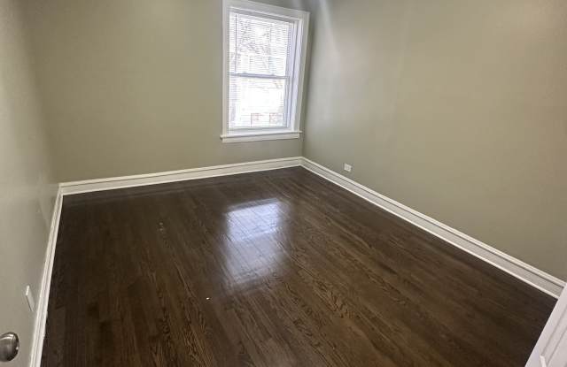 6811 S Clyde Ave photos photos