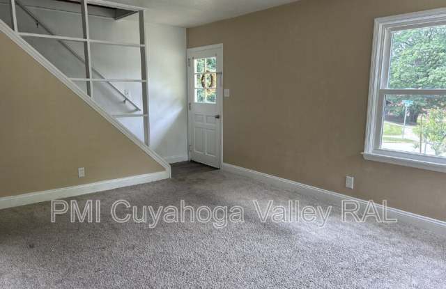 2364 Suncrest Dr photos photos