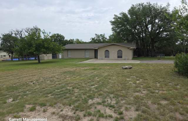 4/2 in West Lampasas photos photos