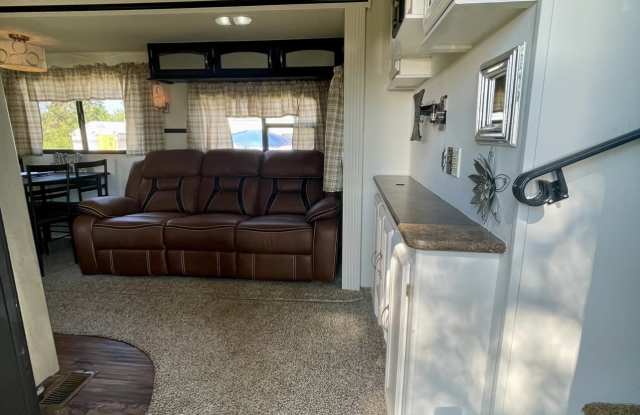 7116 Tx-36 - 7116 Texas 36, Jones Creek, TX 77541