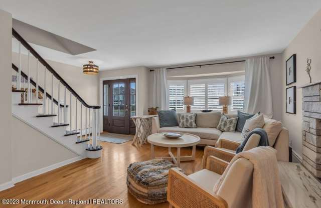 10 York Avenue - 10 York Avenue, Spring Lake, NJ 07762