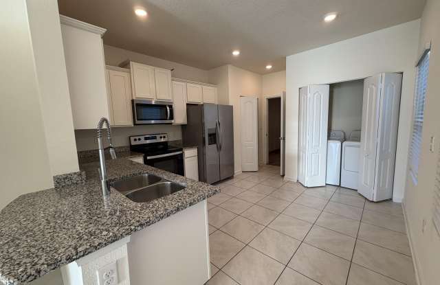 35 OARSMAN CROSSING Drive Gallery 2