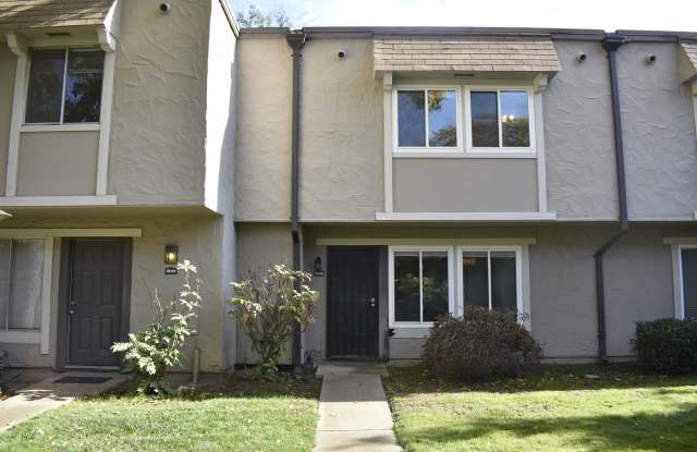 8836 La Riviera Drive Unit B - 8836 La Riviera Drive, La Riviera, CA 95826