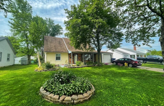 48 EARNSHAW LANE - 48 Earnshaw Lane, Burlington County, NJ 08046