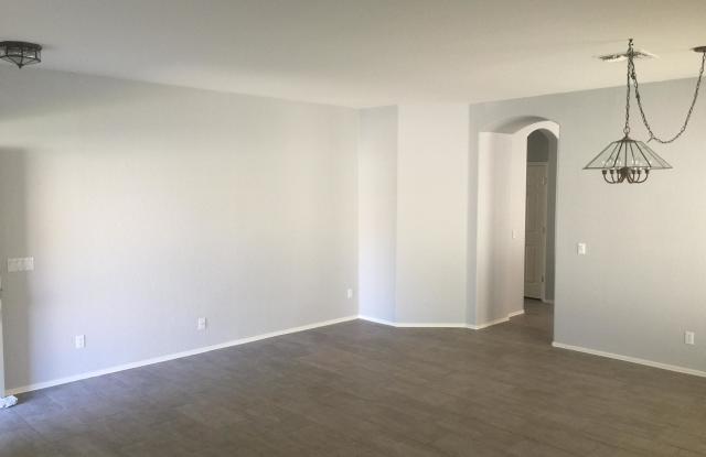 14271 W CLARENDON Avenue Gallery 4