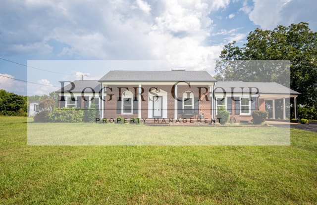 Homes for rent in Henderson NC - 4840 U.S. 1/158 HWY N - Must Call Office to Schedule Showing Gallery 1