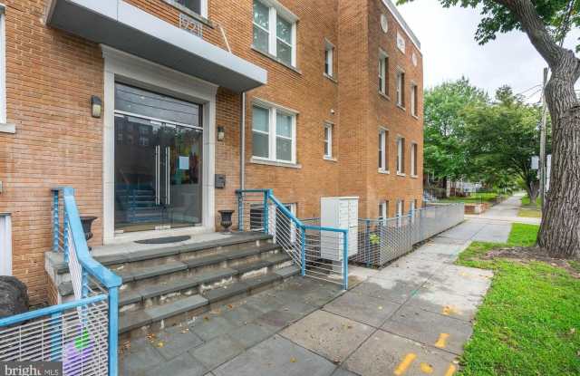 921 BUTTERNUT ST NW #303 photos photos