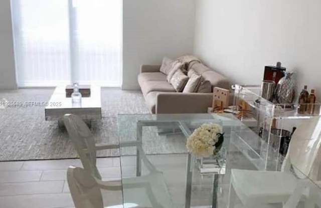 50 Menores Ave photos photos