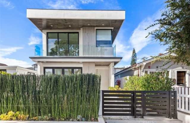 423 Orchid Avenue - 423 Orchid Avenue, Newport Beach, CA 92625