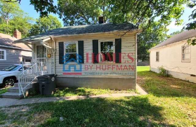 Two Bedroom House | 50% Off First Month photos photos