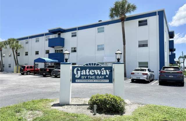 350 79TH AVE N, #102, ST PETERSBURG, FL 33702 Gallery 1