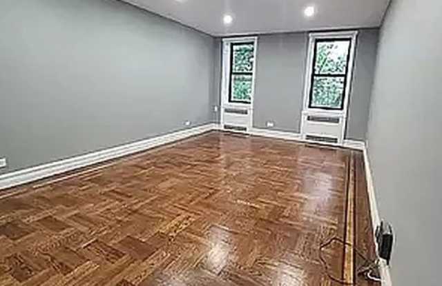 141 E 3rd St Gallery 2