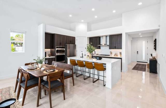 Furnished 4BR Pool and Spa Home in Bermuda Dunes, Monthly Gallery 4