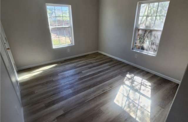 609 Sam Street Gallery 4