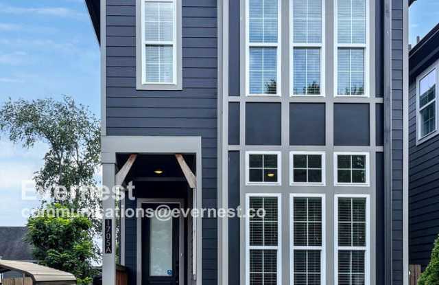 1705 Cass Street photos photos