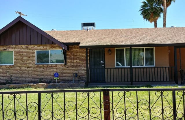 1053 E 7TH Drive - 1053 E 7th Dr, Mesa, AZ 85204