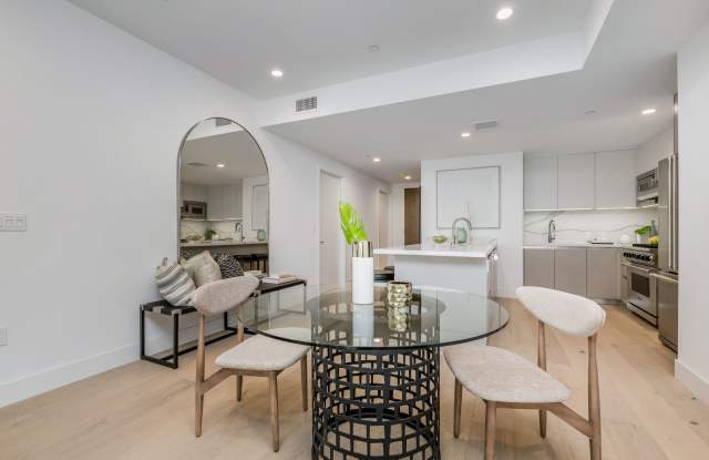 Reeves Place photos photos