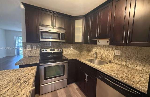 300 Gardens Dr photos photos