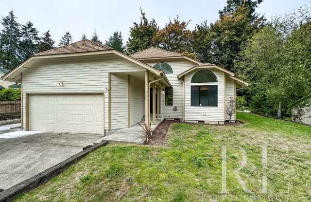 Your Charming Rustic Retreat- 3 Bedroom With Wrap-A-Round Yard photos photos