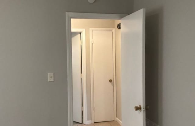 You will love this 2 bedroom/1 bath home in Gastonia. Gallery 4