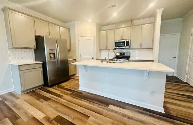 Room in 3 Bedroom Home at Kasota Ln photos photos