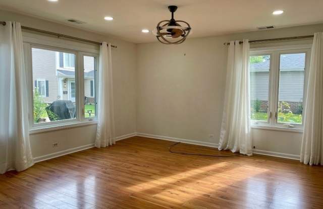1405 COVE Drive Gallery 4