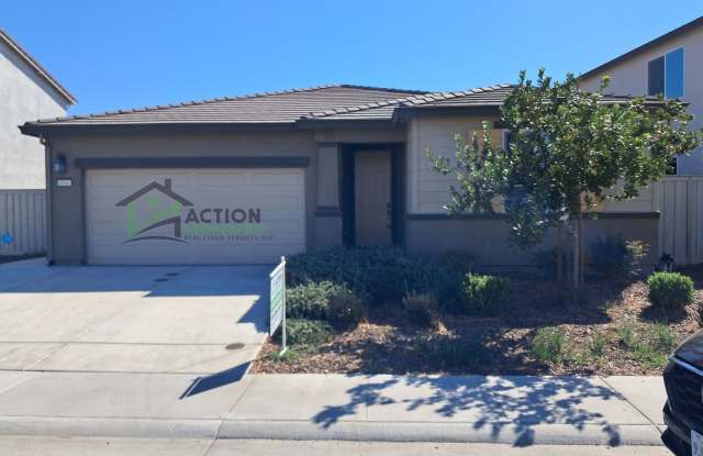 Solar: West Roseville Single story, New Rear Landscaping Gallery 1