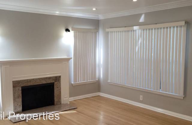 832 W 109th Place Gallery 2