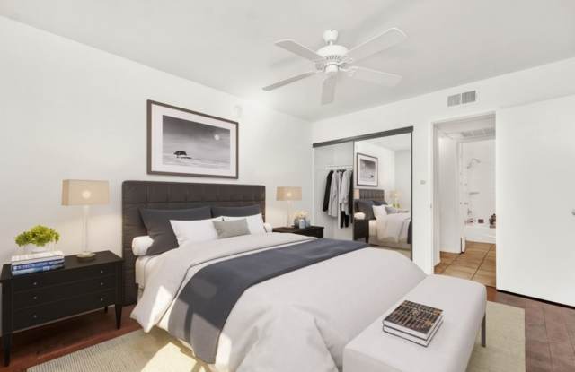 18645 Hatteras St Unit 184 Gallery 4