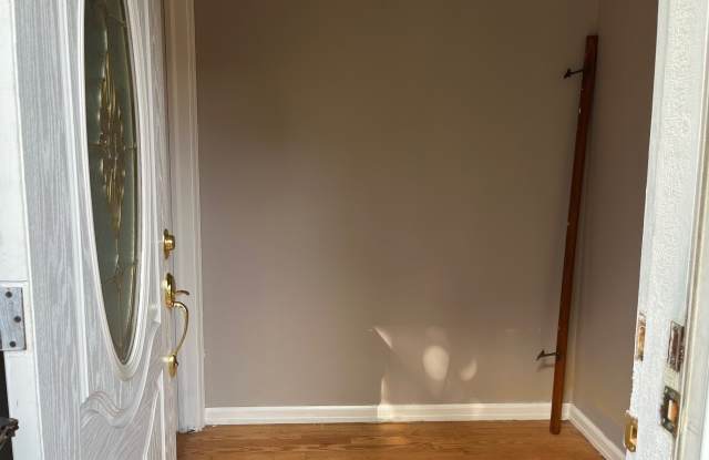 195 Valley Street Gallery 2