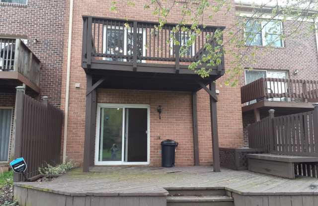 8 MEADOW RUN COURT Gallery 2