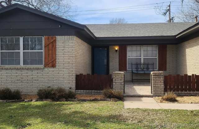 Gorgeous 3 bedroom in Tulsa photos photos