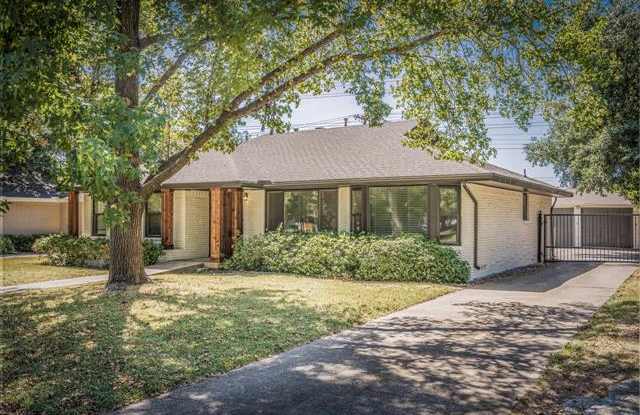 4415 Ashford Drive Gallery 2