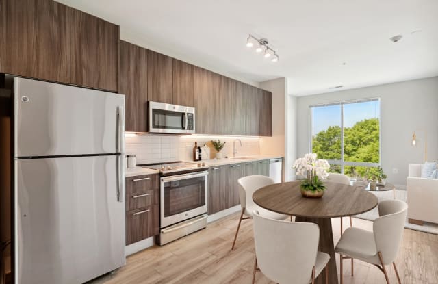 Modern on M Gallery 4