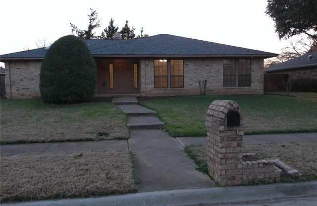 2166 Wren Lane - 2166 Wren Lane, Lewisville, TX 75077
