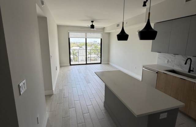 949 East 24th St. photos photos