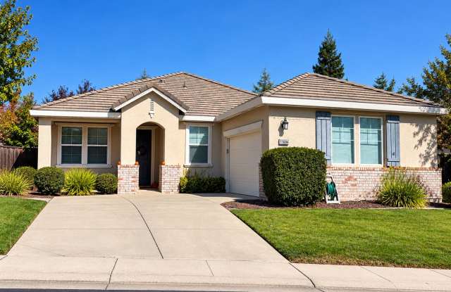 Beautiful 3-Bedroom Home in Desirable Auburn Neighborhood! Gallery 1
