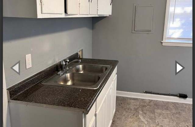 2429 Crestview Dr Gallery 3