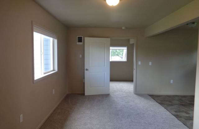 Charming 2 Bedroom Home! photos photos