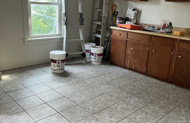 2437 Grand Avenue - 2 photos photos
