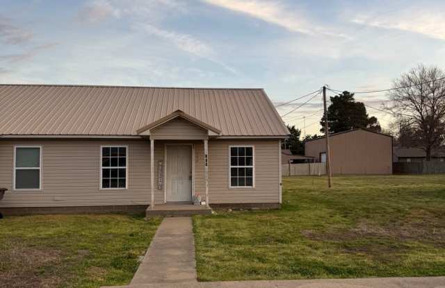 2 Bed / 1 Bath Duplex in Weiner, AR photos photos